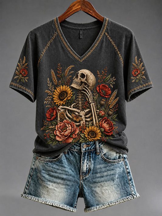 Women's Gothic Skull and Floral Casual T-shirt