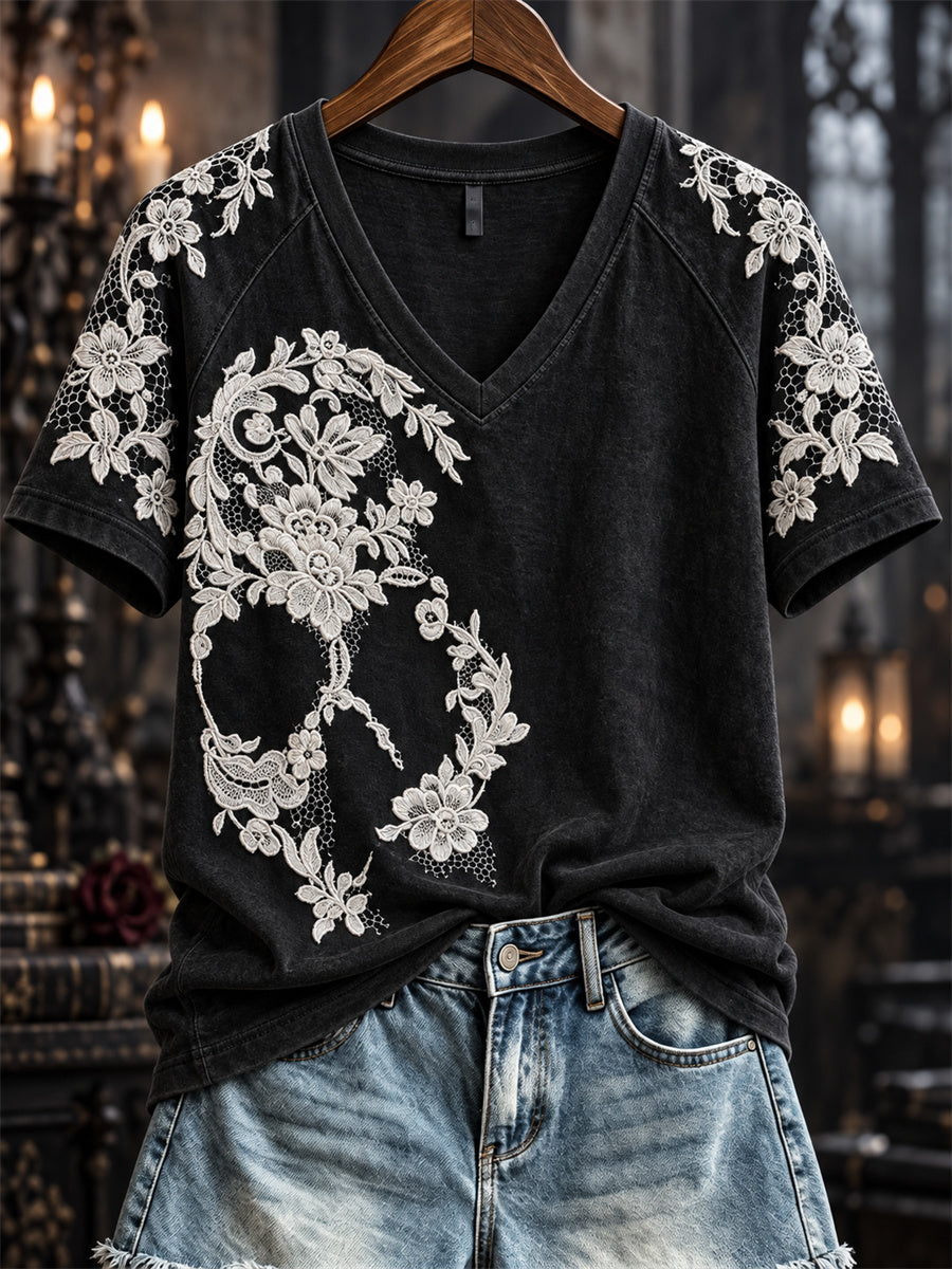 Women's Halloween Gothic Floral Lace Skull Art Print short-sleeved T-shirt
